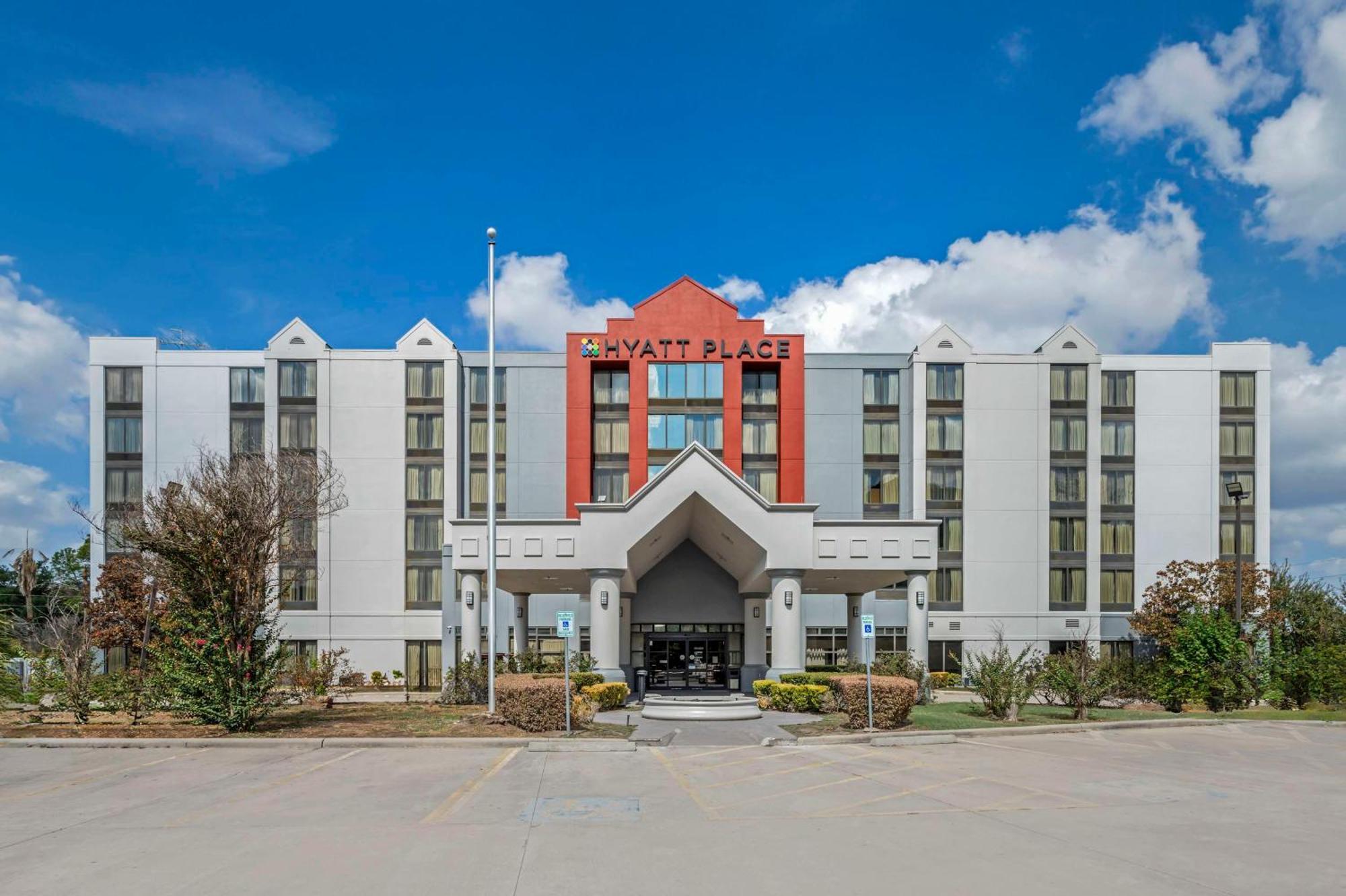 Hyatt Place Houston-North Exterior photo